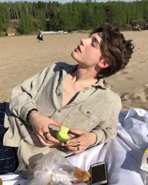 6686体育合作伙伴Cora