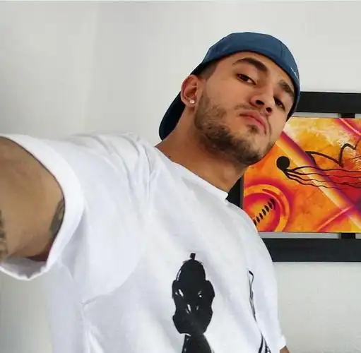 6686体育银牌作者Rose