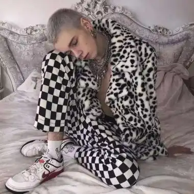 6686体育铁牌作者回首彼岸