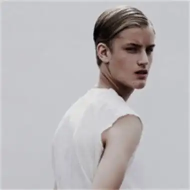 6686体育铜牌作者Elijah