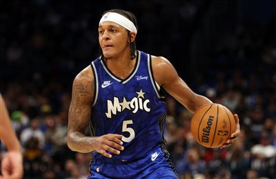 Трагический поворот! «Мэджик» реализовали 0 из 8 трёхочковых в заключительной четверти и пропустили 13 штрафных бросков за игру.