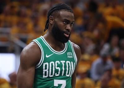 Браун: Игроки пережили огромное давление и преследования со стороны болельщиков, и лига должна нас защитить