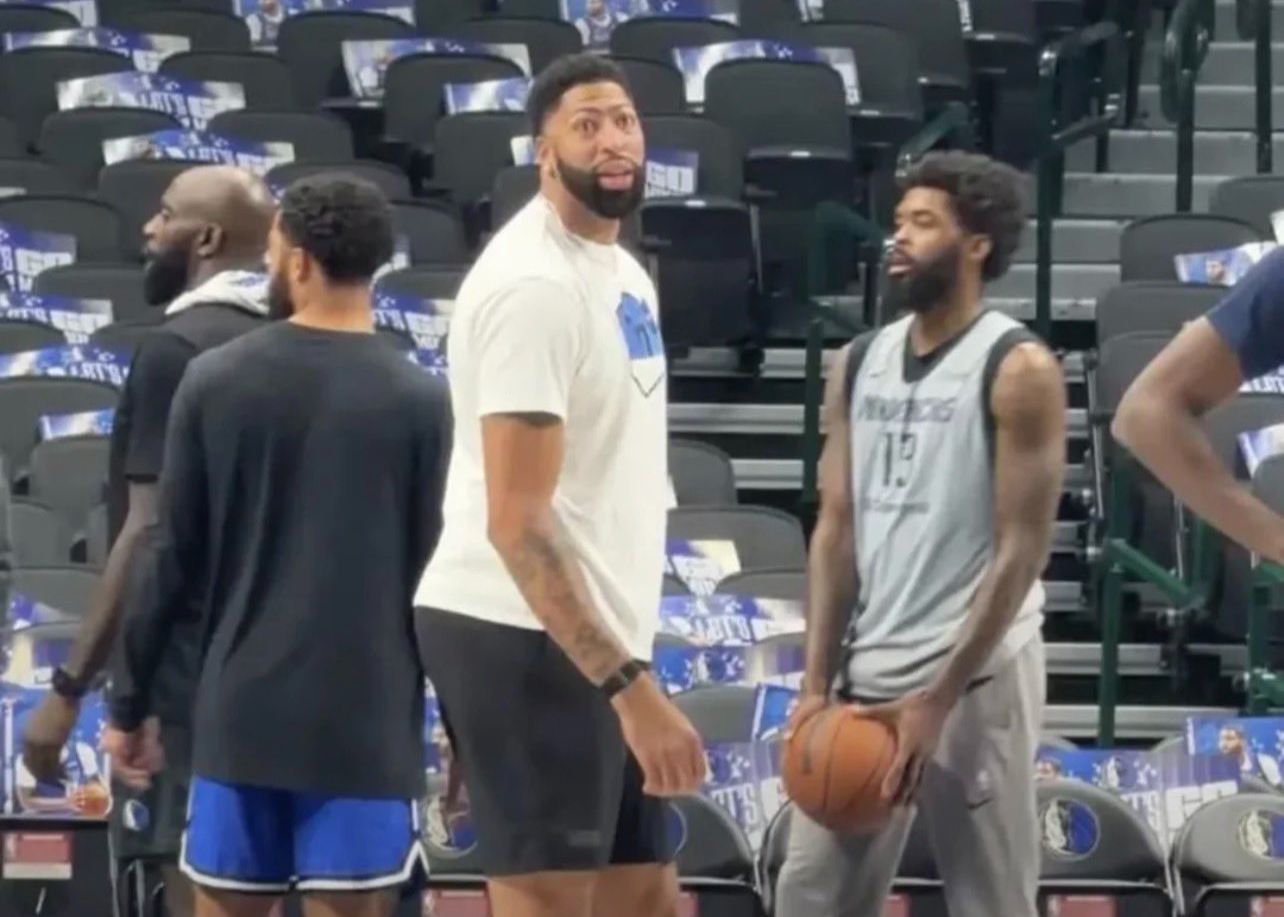 Мэйдзи: «Маверикс» обсудят сделку с «Большой бровью» в ближайшие два месяца. В настоящее время трудно заключить какую-либо сделку.