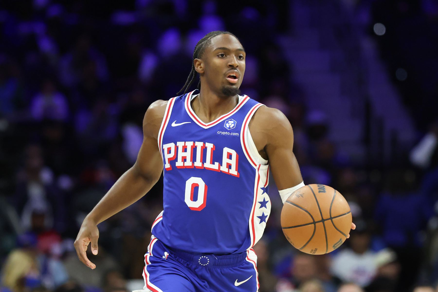 Нелегко забить! Макси набрал 12 очков при 4 из 13 бросков за тайм, а Эджкомб - 13 очков.