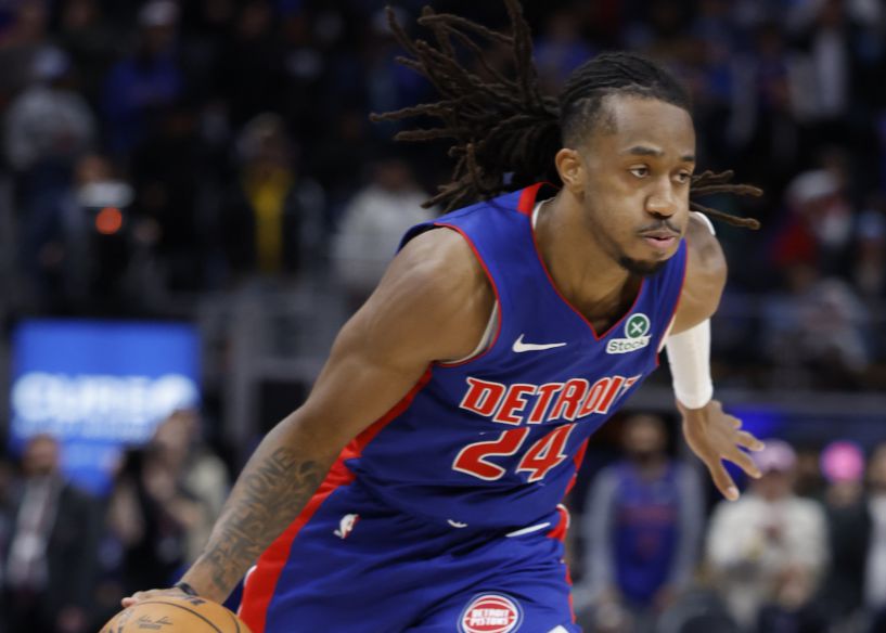 Поршень находит сокровище! Дженкинс набирал в среднем 21+6+7,5 в последних двух играх и забил абсолютную ничью по трехочковым.