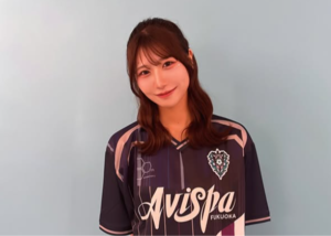 💗Тур японских любителей красоты: Кто сказал, что нельзя смотреть на свое лицо во время просмотра футбола? Кто твой любимый?