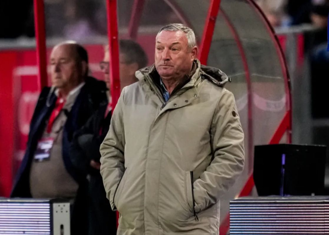 Главный тренер 