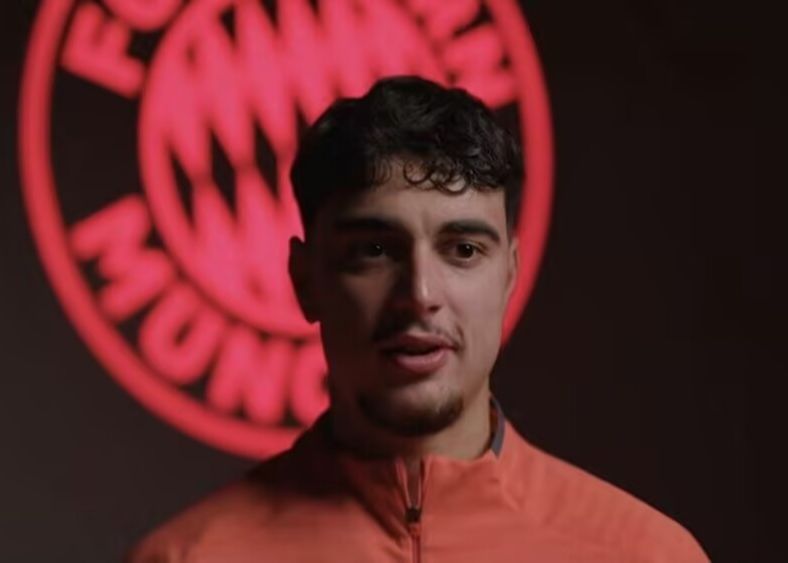 Павлович: Моим футбольным кумиром детства был Криштиану Роналду, а номер моей первой команды на форме был напечатан с Франком Рибери