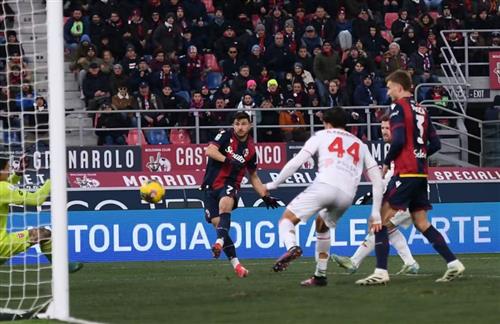 Болонья против Монцы