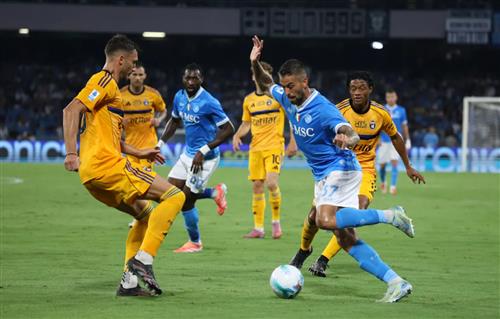 Неаполь против Пизы