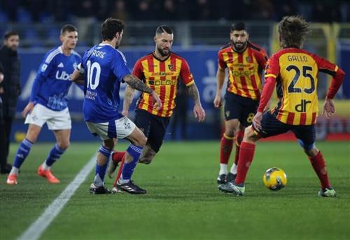 Комо против Лечче