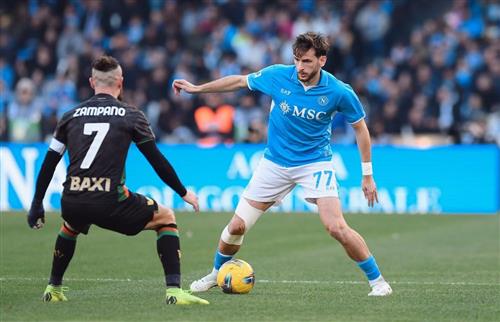 Неаполь против Венеции