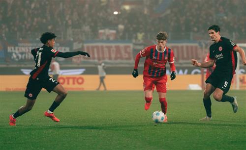 Хайденхайм против Айнтрахт Франкфурт