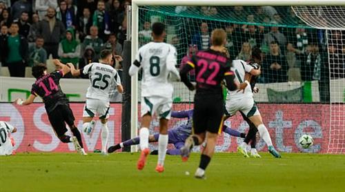 Панатинаикос против Челси