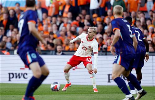 Нидерланды против Канады