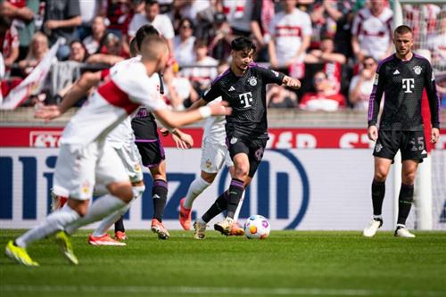 Штутгарт против Баварии Мюнхен