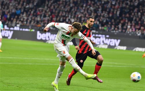 Франкфурт против Аугсбурга