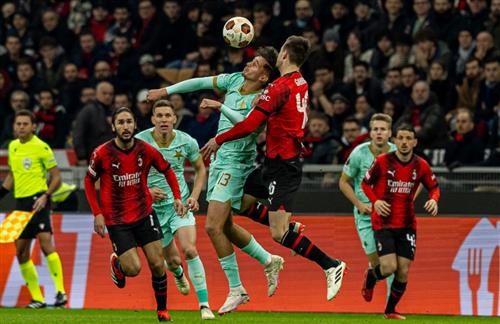 Милан против Славии Прага