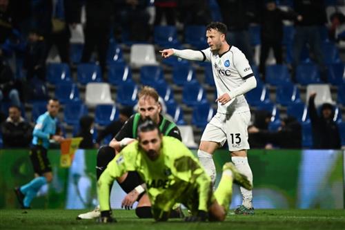 Сассуоло против Наполи