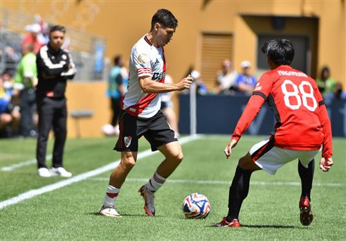 Ривер Плейт vs Урава Редс