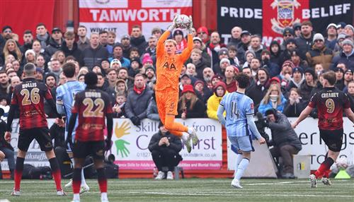Тамворт против Тоттенхэм Хотспур