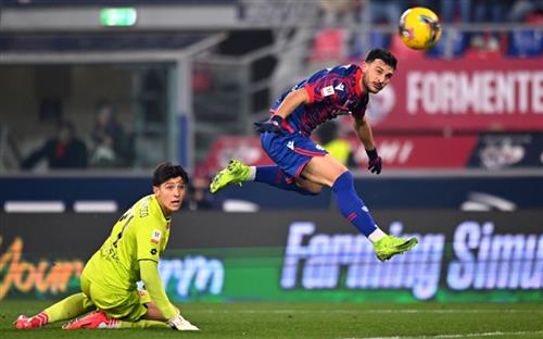 Болонья против Монцы