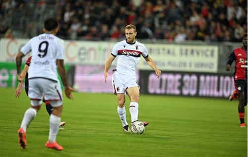 Кальяри vs Болонья