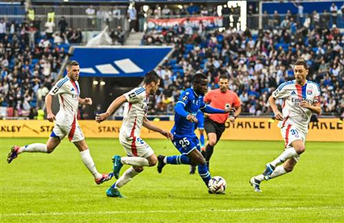 Лион против Осера