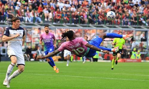 Милан против Лечче