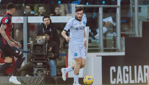 Кальяри против Наполи