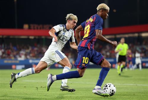 Барселона против Комо