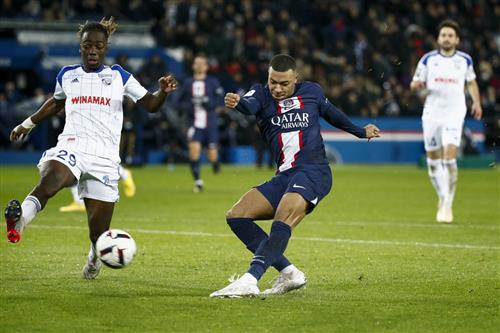 Ланс против ПСЖ