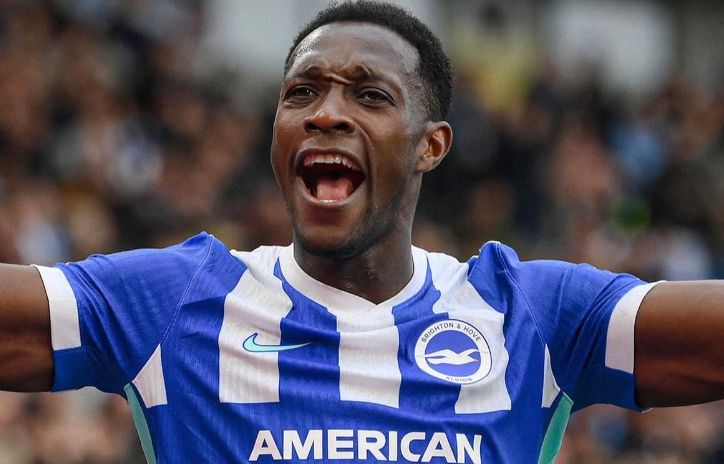 Уэлбек: «Манчестер Юнайтед» — сильнейший соперник за последнее время, но он расстроен из-за ошибок, которые привели к потере мяча.