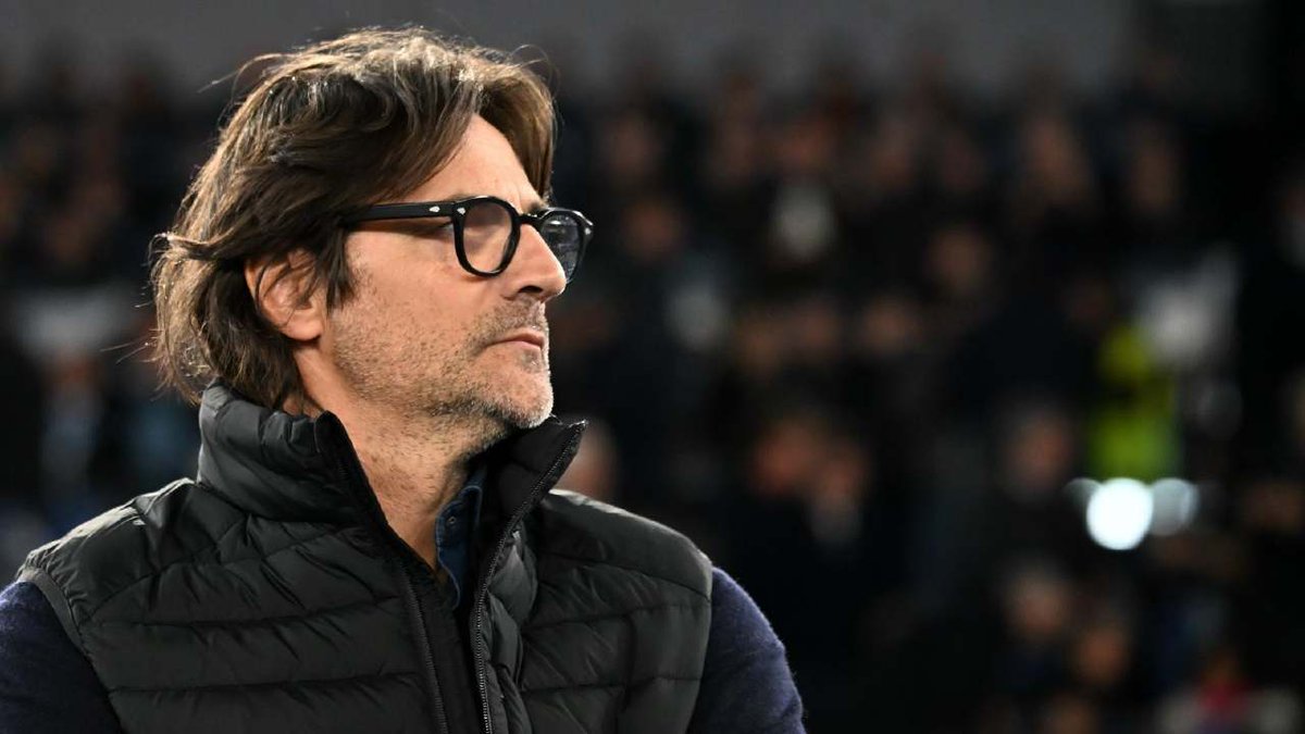 Ди Марцио: «Фиорентина» решила позволить Ваноли возглавить команду после поражения от «Майнца»