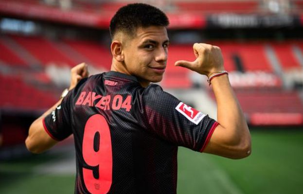 Bild: Гвардиола недоволен отсутствием у Эчеверри возможностей в фармацевтических компаниях и может вернуть его в «Ривер Плейт»