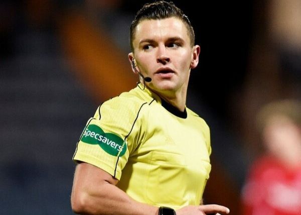 Официально: шотландский арбитр Уолш будет обслуживать матч Турция – Болгария